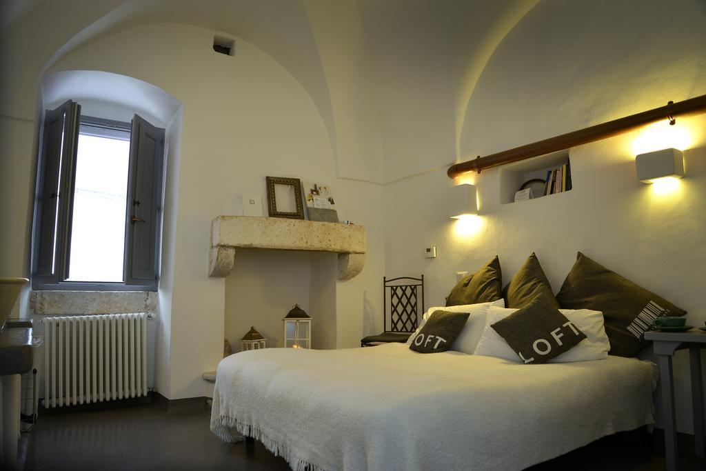 I 7 Archi Guest House Ostuni Bilik gambar